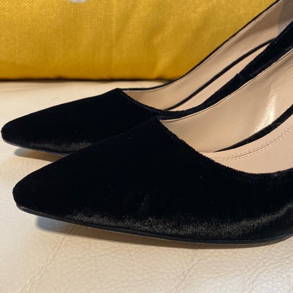 Marc Fisher Ltd. Zack Black Velvet Glitter Pumps - Picture 8 of 12